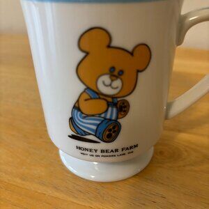 Vintage HONEY BEAR FARM Powers Lake WI 70's Bone China Porcelain 8 Oz. Mug Cup